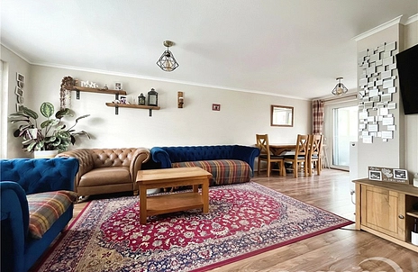 3 bedroom house for sale - Rushden Way, Farnham, Surrey, GU9 - Property View 2