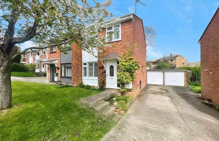 3 bedroom house for sale - Rushden Way, Farnham, Surrey, GU9