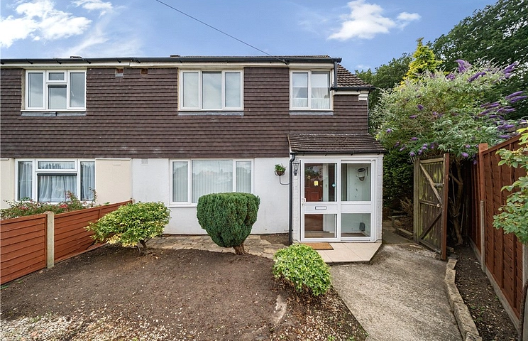 3 bedroom house for sale - Old Park Close, Farnham, Surrey, GU9