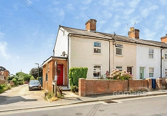 2 bedroom house for sale - Upper Hale Road, Farnham, Surrey, GU9 - Property View 1