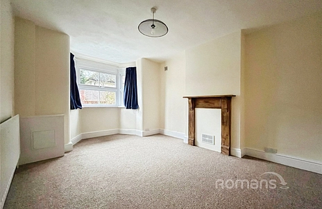 3 bedroom house for sale - Upper South View, Farnham, Surrey, GU9 - Property View 2
