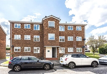 2 bedroom apartment for sale - Dollis Drive, Farnham, Surrey, GU9 - Property View 1