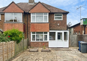 3 bedroom house for sale - Badshot Lea Road, Badshot Lea, Farnham, Surrey, GU9 - Property View 1