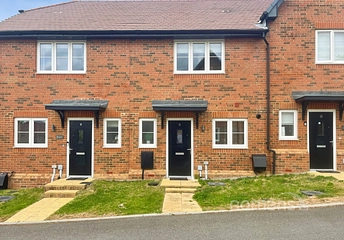 2 bedroom house for sale - Cardwell Road, Farnham, Surrey, GU9 - Property View 1