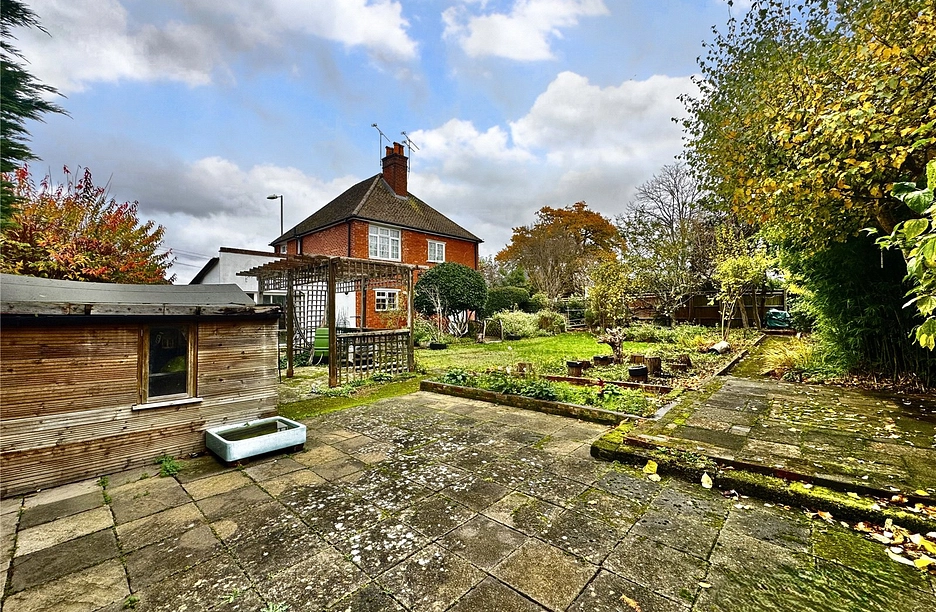 4 bedroom house for sale - Farnborough Road, Farnborough, Hampshire, GU14 - Property View 1