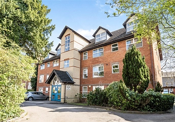 2 bedroom apartment for sale - Prestwick Court, Muirfield Close, Reading, Berkshire, RG1 - Property View 1