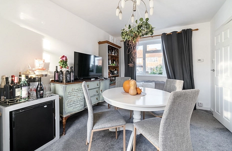 2 bedroom house for sale - Greenfields Road, Reading, Berkshire, RG2 - Property View 3