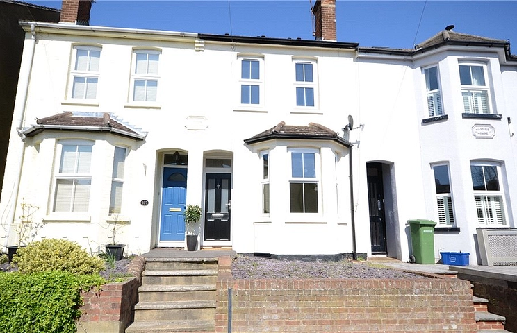 3 bedroom house for sale - Newport Road, Aldershot, Hampshire, GU12