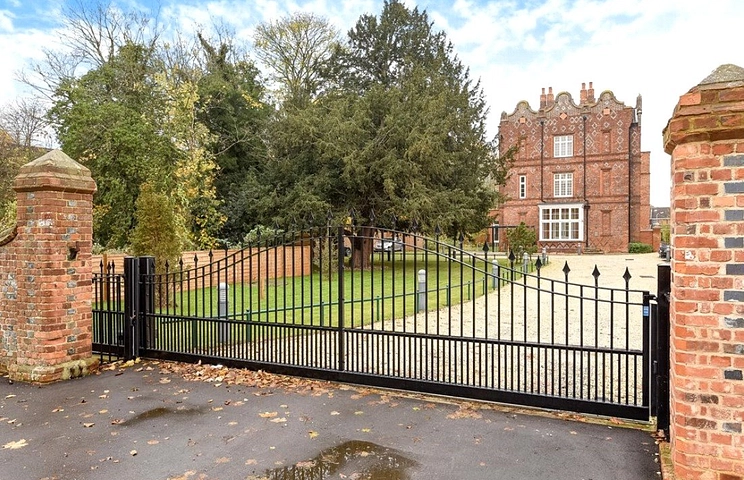 2 bedroom apartment for sale - Eton Wick Road, Eton, Windsor, Berkshire, SL4