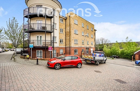 1 bedroom apartment to rent - Mathews House, Tadros Court, High Wycombe, HP13 - Property View 2