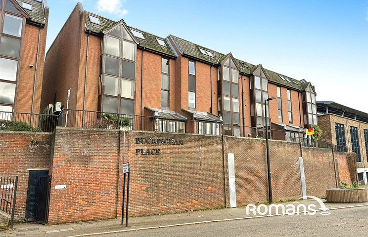 1 bedroom apartment to rent - Buckingham Place, Bellfield Road, High Wycombe, HP13