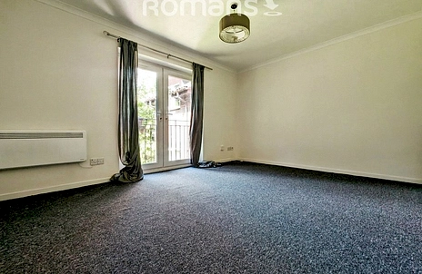 2 bedroom apartment to rent - Edmunds Gardens, High Wycombe, Buckinghamshire, HP12 - Property View 3