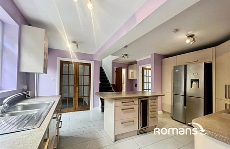 4 bedroom house to rent - Barley Close, Hazlemere, High Wycombe, Buckinghamshire, HP15 - Property View 2