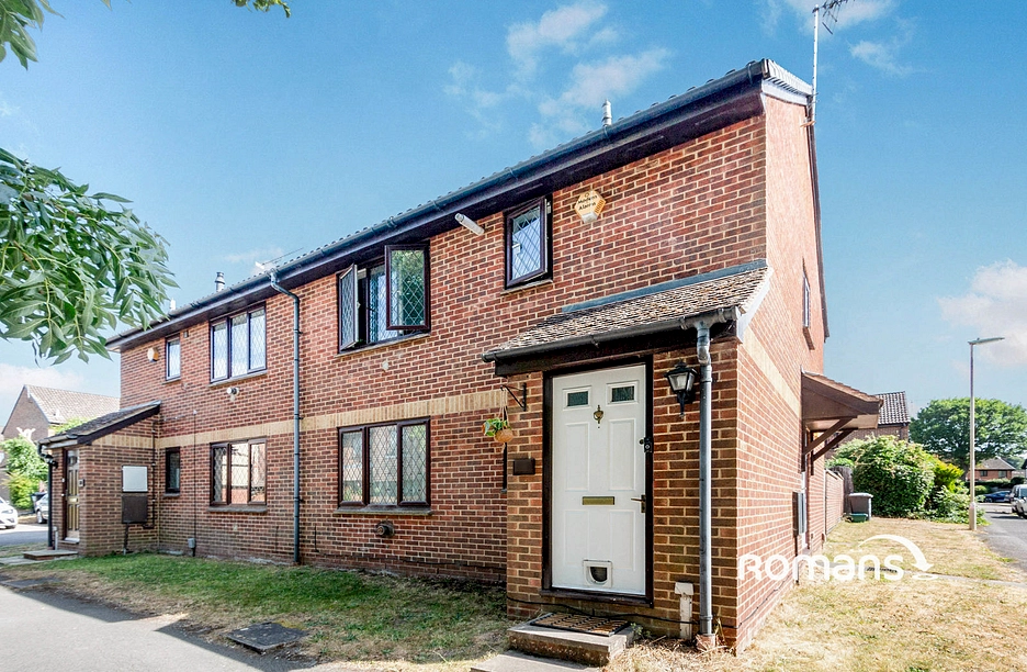 1 bedroom maisonette to rent - Tesimond Drive, Yateley, Hampshire, GU46 - Property View 1