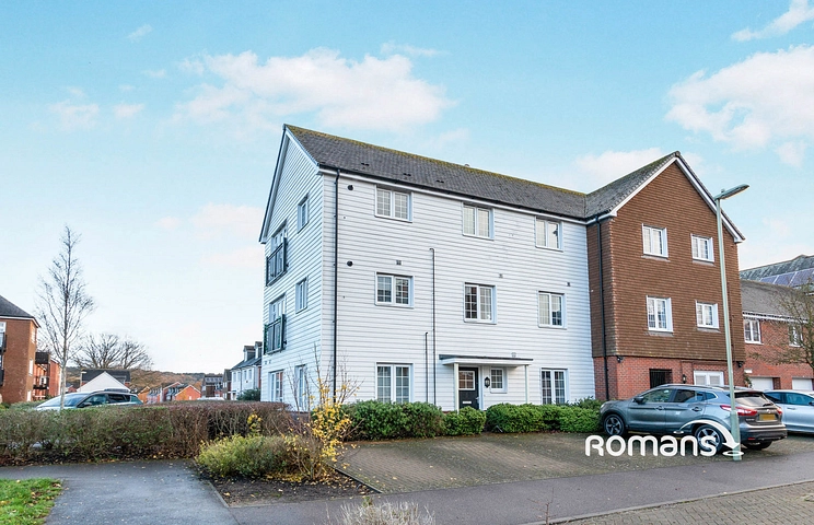 2 bedroom maisonette to rent - Stevens Way, Church Crookham, Fleet, Hampshire, GU52