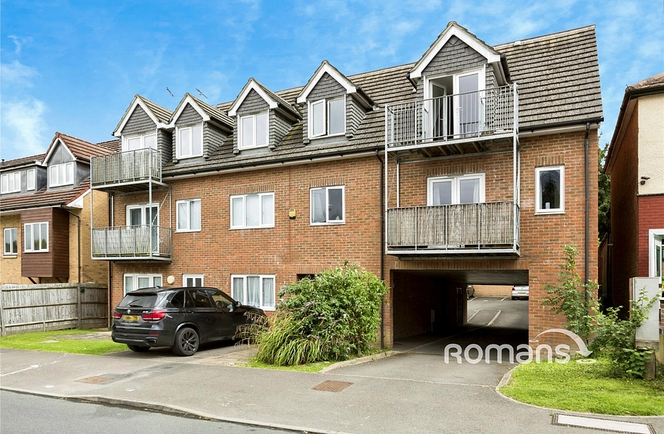 2 bedroom apartment to rent - Chairborough Road, High Wycombe, Buckinghamshire, HP12 - Property View 1