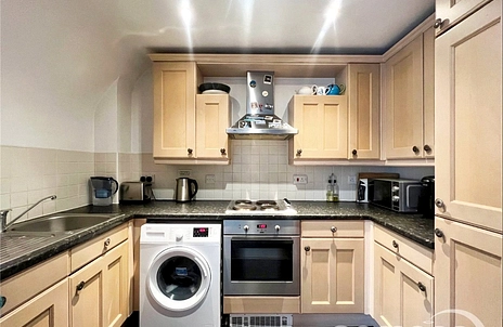 2 bedroom apartment to rent - St. Catherines Wood, Camberley, Surrey, GU15 - Property View 2