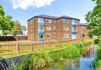 2 bedroom apartment to rent - Lawn Street, Winchester, Hampshire, SO23 - Property View 1