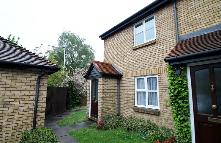 1 bedroom apartment to rent - Meadowlea Close, Harmondsworth, West Drayton, UB7