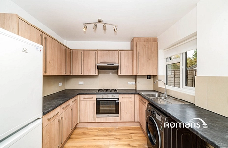 3 bedroom house to rent - Bomer Close, Sipson, West Drayton, UB7 - Property View 3