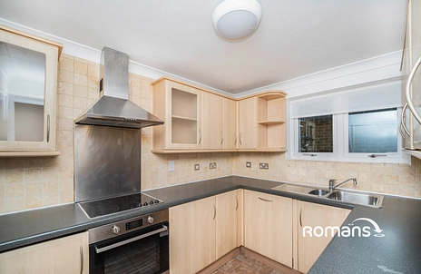 2 bedroom apartment to rent - Bays Farm Court, 480 Bath Road, Longford, UB7 - Property View 3