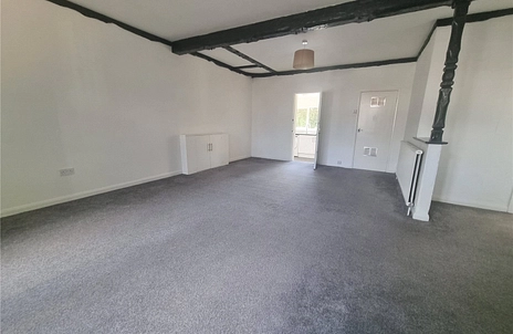 2 bedroom bungalow to rent - Oaks Road, Stanwell, Staines, TW19 - Property View 2