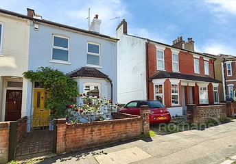 3 bedroom house for sale - St. Michaels Road, Aldershot, Hampshire, GU12 - Property View 1