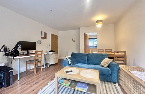 2 bedroom apartment for sale - Glendower, Crowthorne Road, Bracknell, Berkshire, RG12 - Property View 2