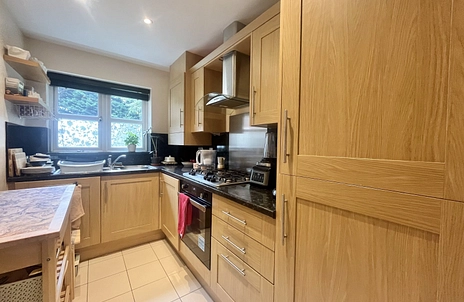 2 bedroom apartment for sale - Glendower, Crowthorne Road, Bracknell, Berkshire, RG12 - Property View 3