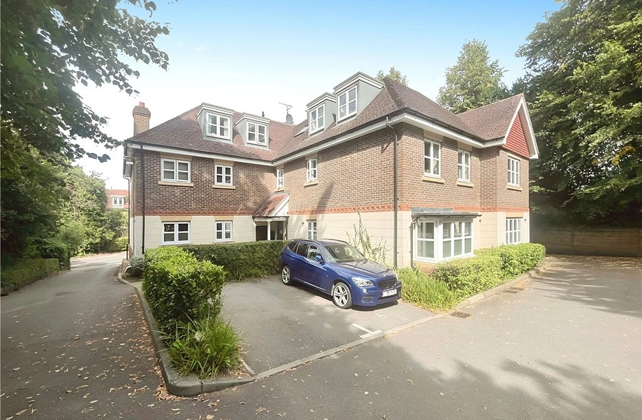 2 bedroom apartment for sale - Glendower, Crowthorne Road, Bracknell, Berkshire, RG12 - Property View 1