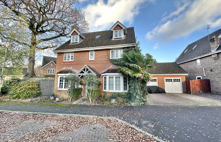 5 bedroom house for sale - Kintbury Close, Fleet, Hampshire, GU51