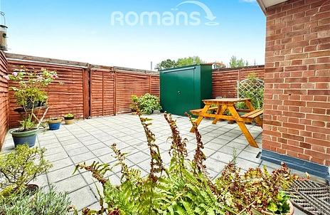 2 bedroom maisonette for sale - Yeovil Road, Sandhurst, Berkshire, GU47 - Property View 2