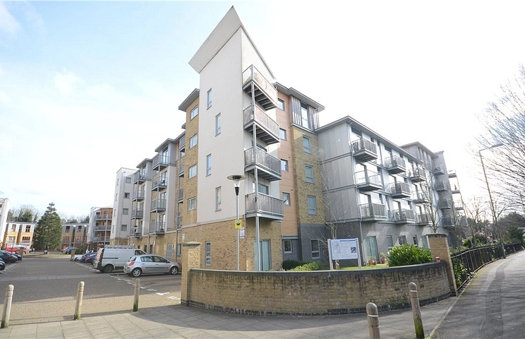 2 bedroom apartment for sale - Brand House, Coombe Way, Farnborough, Hampshire, GU14