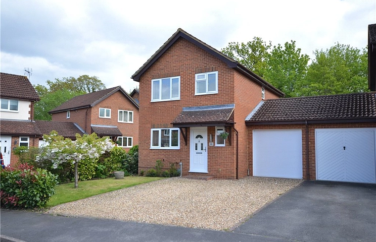 3 bedroom house for sale - Barn Meadow Close, Church Crookham, Fleet, GU52