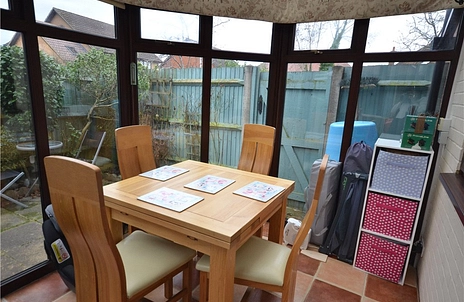 2 bedroom house for sale - Bonners Field, Bentley, Farnham, GU10 - Property View 3