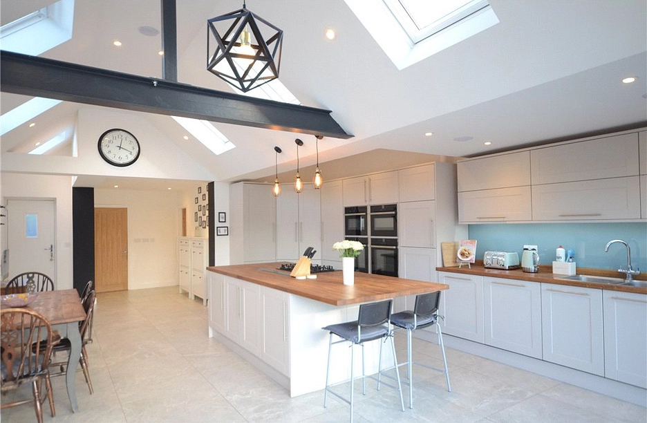 2 bedroom house for sale - Windsor Road, Maidenhead, Berkshire, SL6 - Property View 1