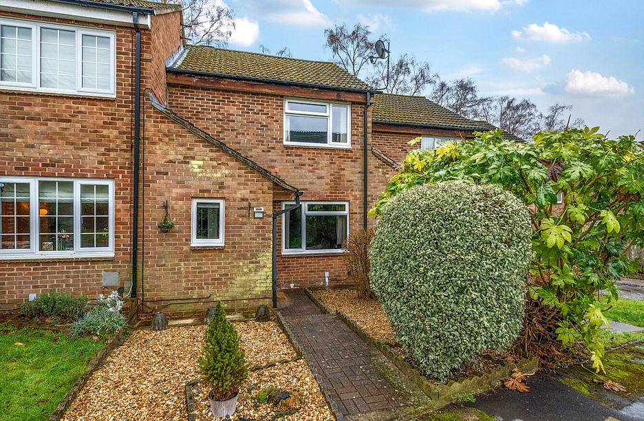 2 bedroom house for sale - Juniper, Bracknell, Berkshire, RG12 - Property View 1
