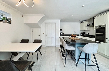 4 bedroom house for sale - Monteagle Gardens, Yateley, Hampshire, GU46 - Property View 3