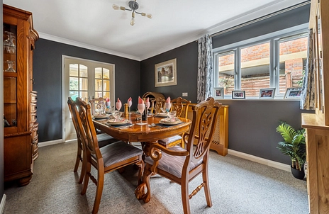 4 bedroom house for sale - Fennels Road, High Wycombe, HP11 - Property View 3