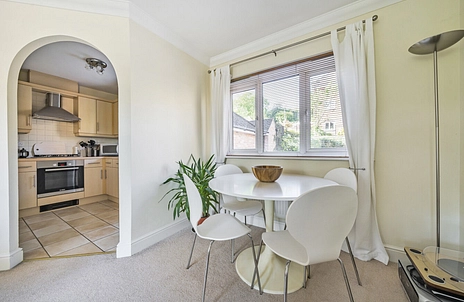 2 bedroom apartment for sale - Rugby Rise, High Wycombe, HP11 - Property View 3