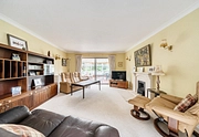 5 bedroom house for sale - Chandlers Lane, Yateley, Hampshire, GU46 - Property View 2