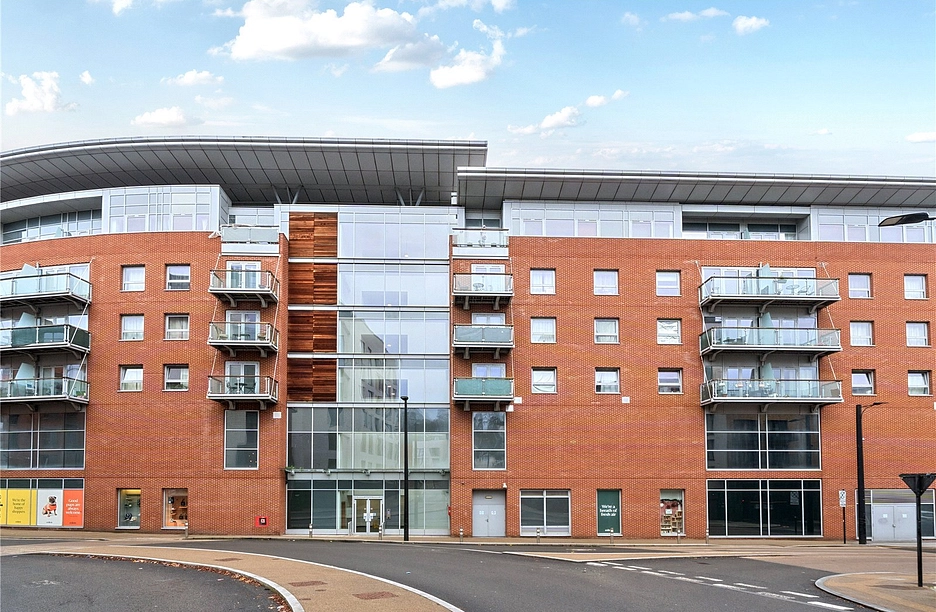 1 bedroom apartment for sale - Desborough Road, High Wycombe, Buckinghamshire, HP11 - Property View 1