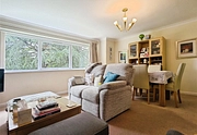 2 bedroom apartment for sale - Bath Road, Reading, Berkshire, RG1 - Property View 3
