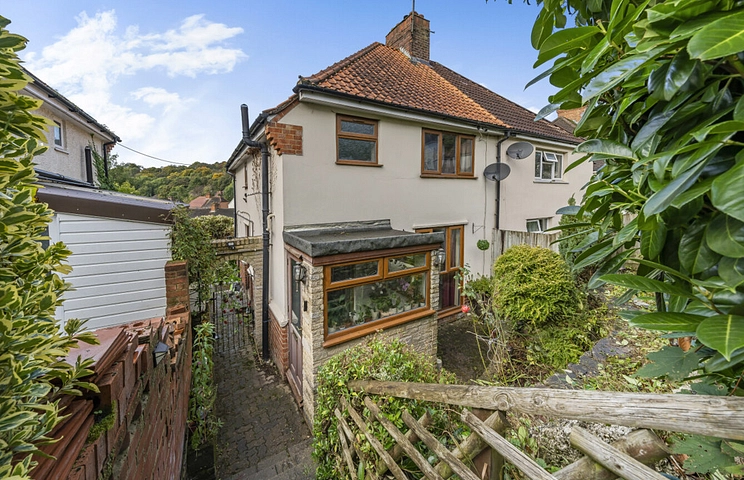 3 bedroom house for sale - Rowan Avenue, High Wycombe, Buckinghamshire, HP13