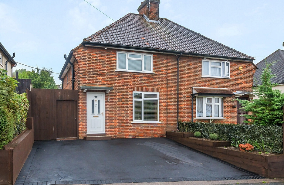 3 bedroom house for sale - Rowan Avenue, High Wycombe, Buckinghamshire, HP13 - Property View 1