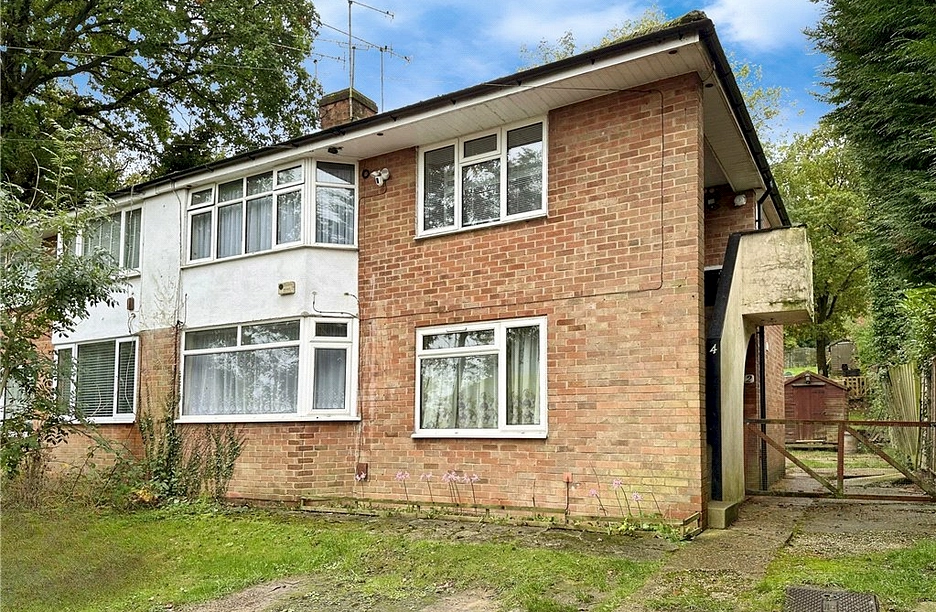 2 bedroom maisonette for sale - Upton Road, Tilehurst, Reading, Berkshire, RG30 - Property View 1