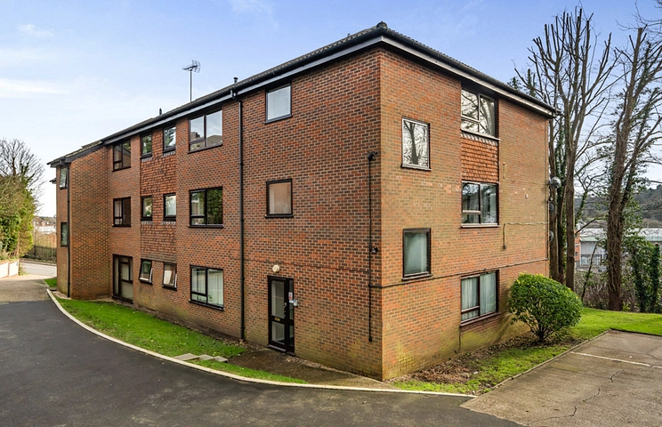 1 bedroom apartment for sale - Rectory Court, Cock Lane, High Wycombe, Buckinghamshire, HP13