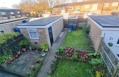 3 bedroom house for sale - Sycamore Road, High Wycombe, Buckinghamshire, HP12 - Property View 2