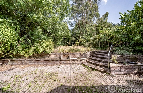 5 bedroom house for sale - The Crescent, High Wycombe, Buckinghamshire, HP13 - Property View 3