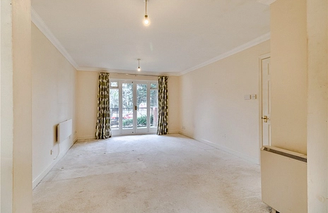 2 bedroom apartment for sale - Queens Acre, Queens Road, High Wycombe, HP13 - Property View 3